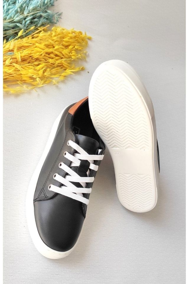 Siyah - Kadın Hakiki Deri Sneaker