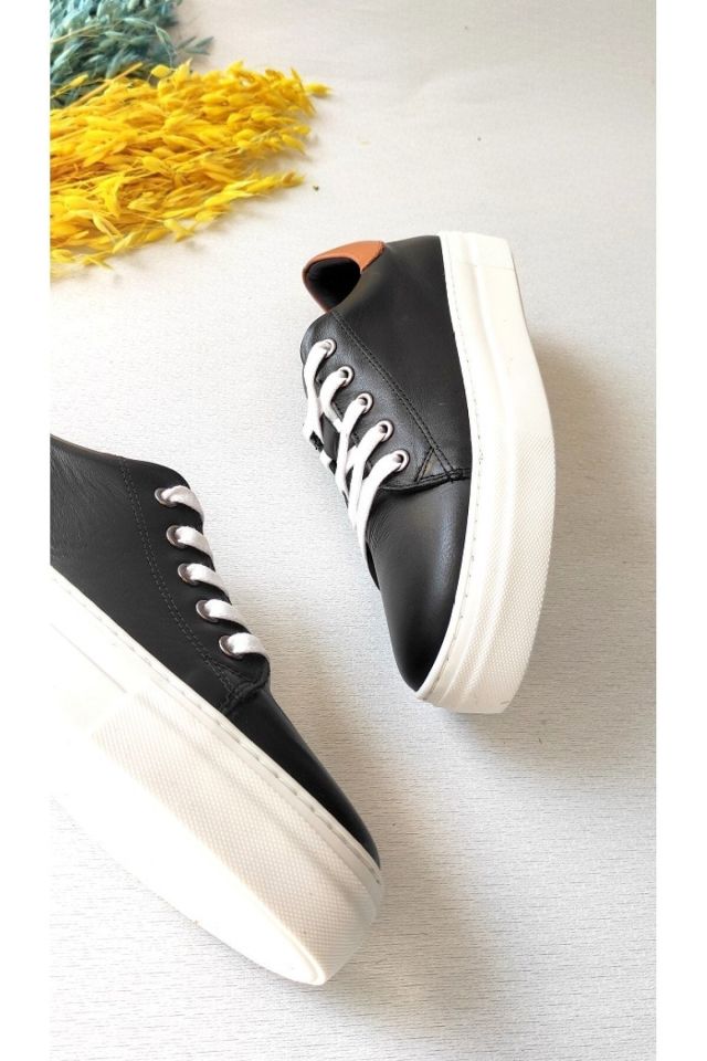 Siyah - Kadın Hakiki Deri Sneaker
