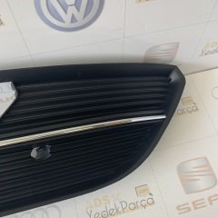Audi A3 2012 Sonrası Hatchback Sağ Sis Kapağı Taiwan 8V3807682A