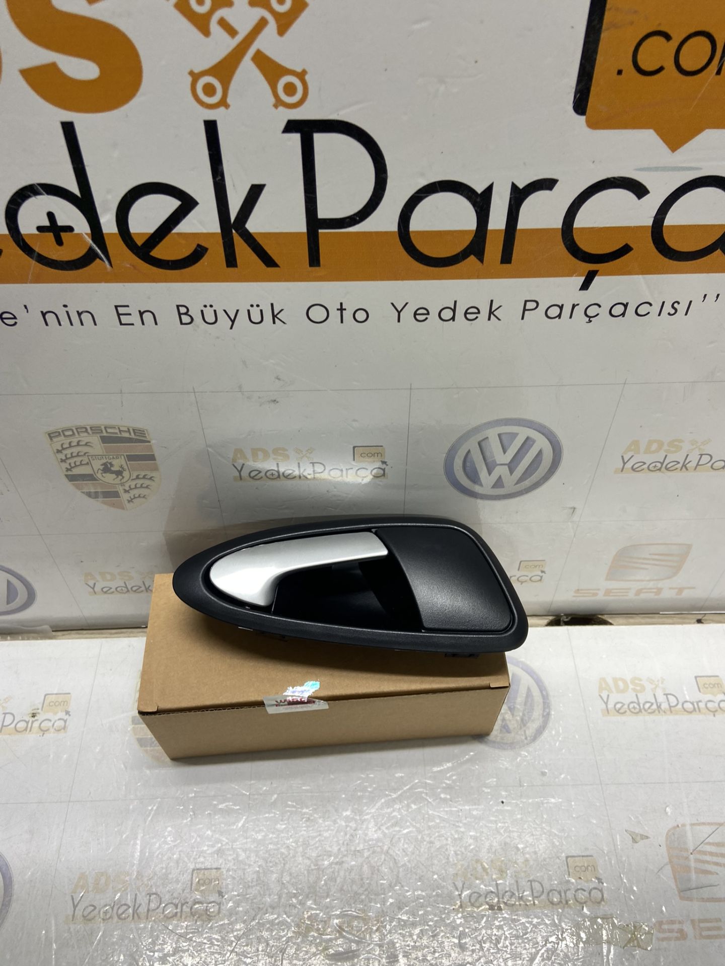 Seat Ibiza Kapı Kolu İç Sağ Mat Gri Tip (2009 - 2012 Model)