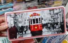İstanbul Sokak Tabela Tramvay Model Metal Poster