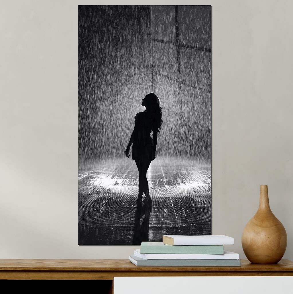 Veraart Kadın Temalı Pleksi Cam Tablo Yağmurdaki Kadın