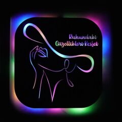 Veraart Işıklı Kişiselleştirilebilir Kadın Temalı Tablo Mila Dekoratif Gece Lambası 40 cm