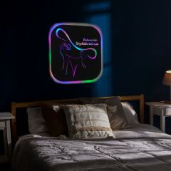 Veraart Işıklı Kişiselleştirilebilir Kadın Temalı Tablo Mila Dekoratif Gece Lambası 40 cm
