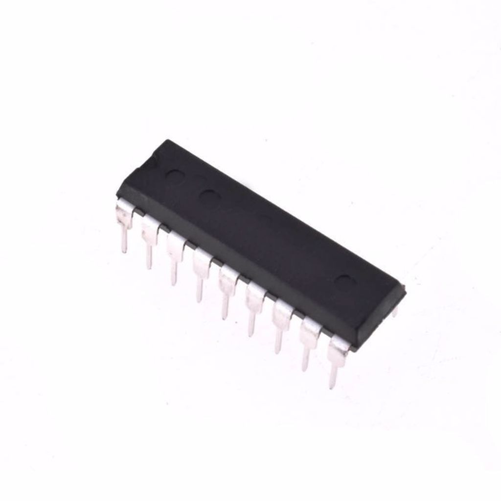 PT2272-M4   DIP-18   DECODER IC