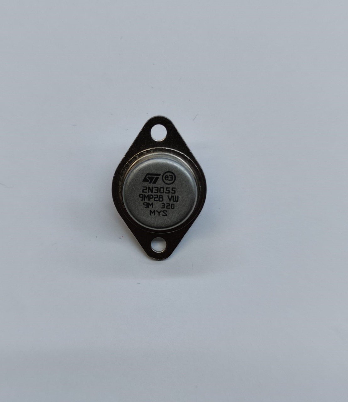 2N3055    TO-3    15A 100V 115W    NPN BJT TRANSISTOR