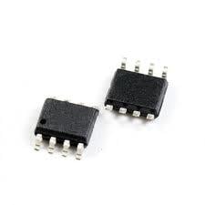 MAX660CSA   SOIC-8   SWITCHING VOLTAGE REGULATOR PMIC