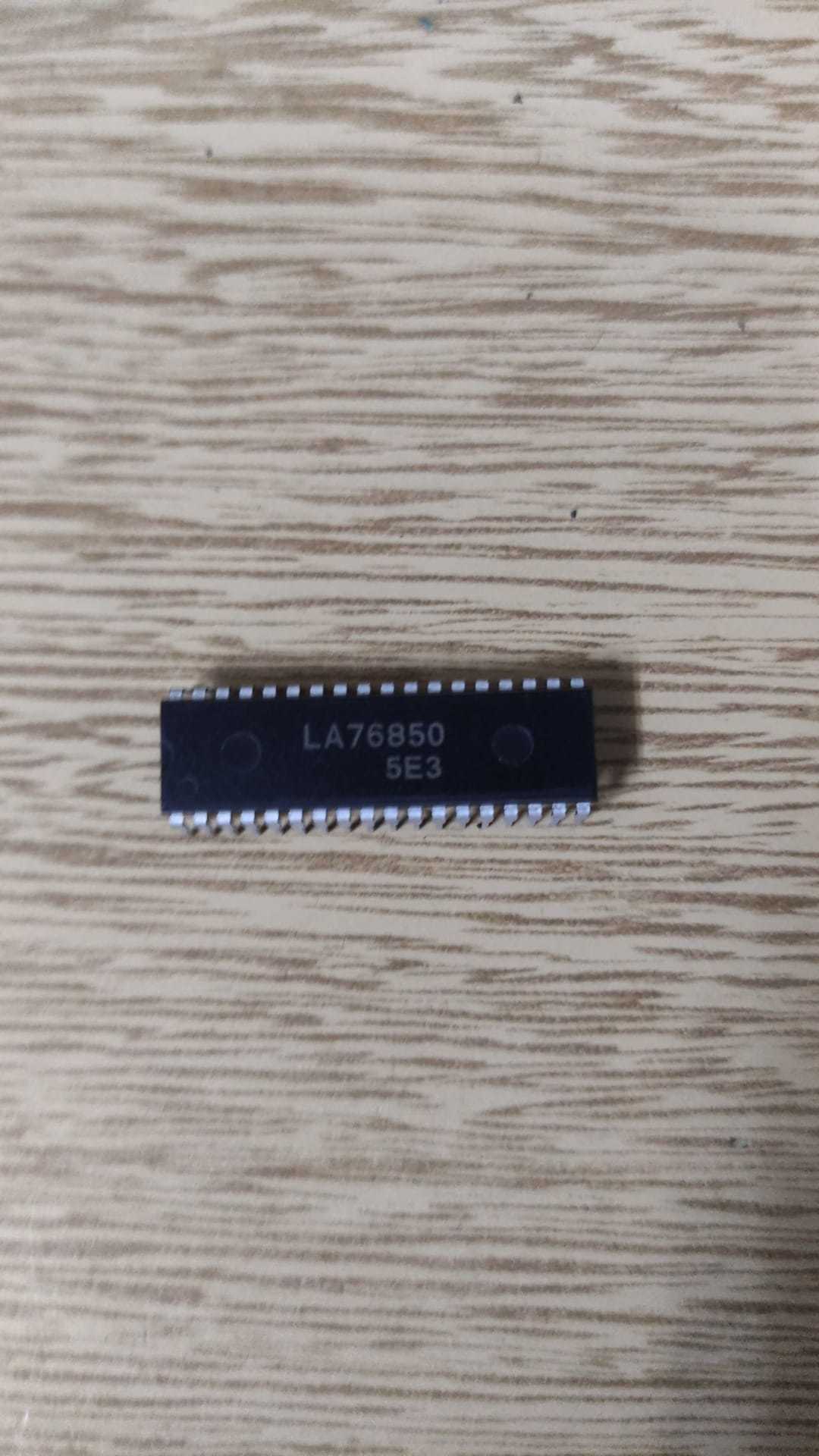 LA76850   DIP-36   INTEGRATED CIRCUIT