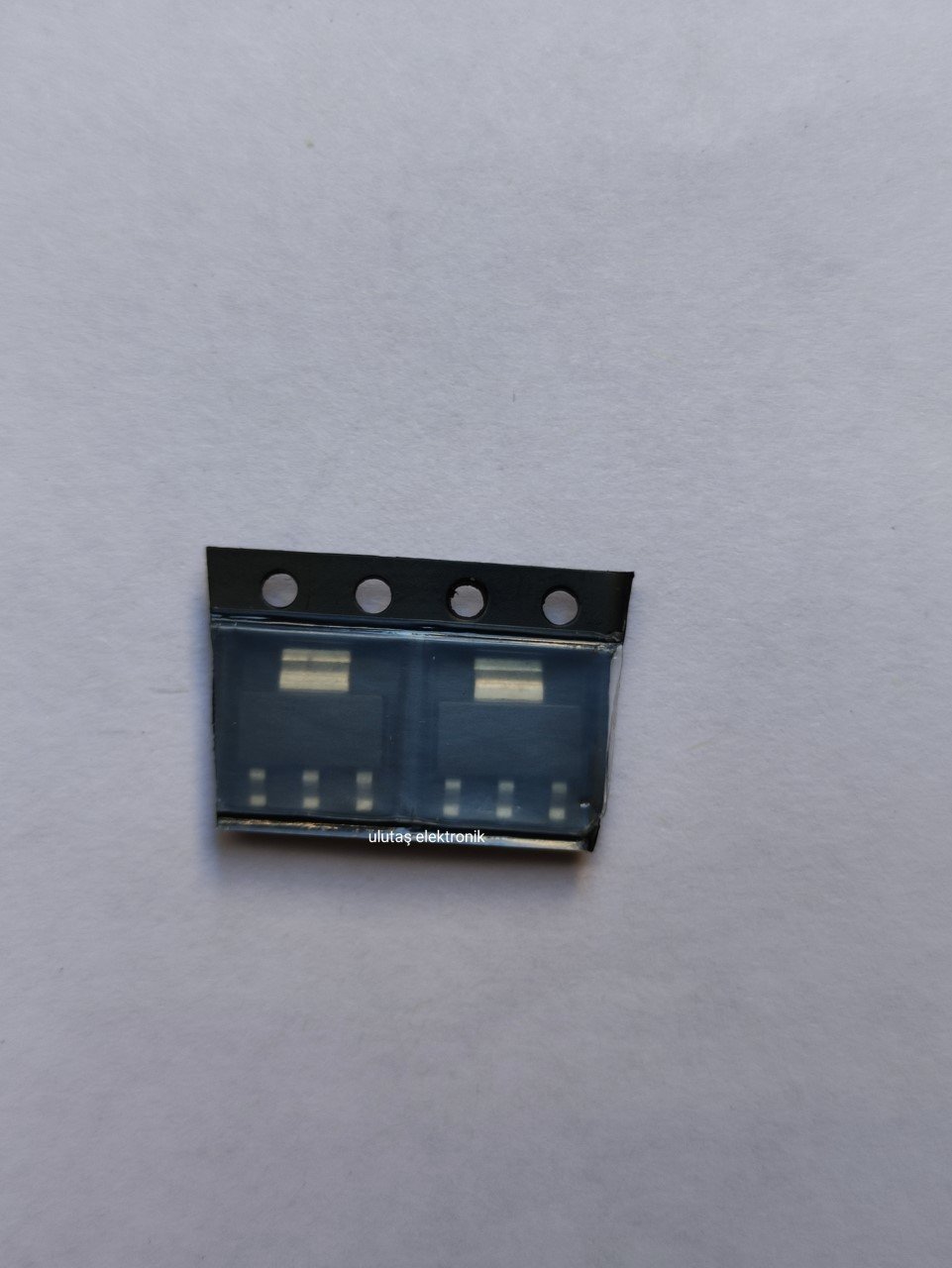 BSP315P     SOT-223     1.17A 60V 1.8W 0.8OHM     P-CHANNEL MOSFET