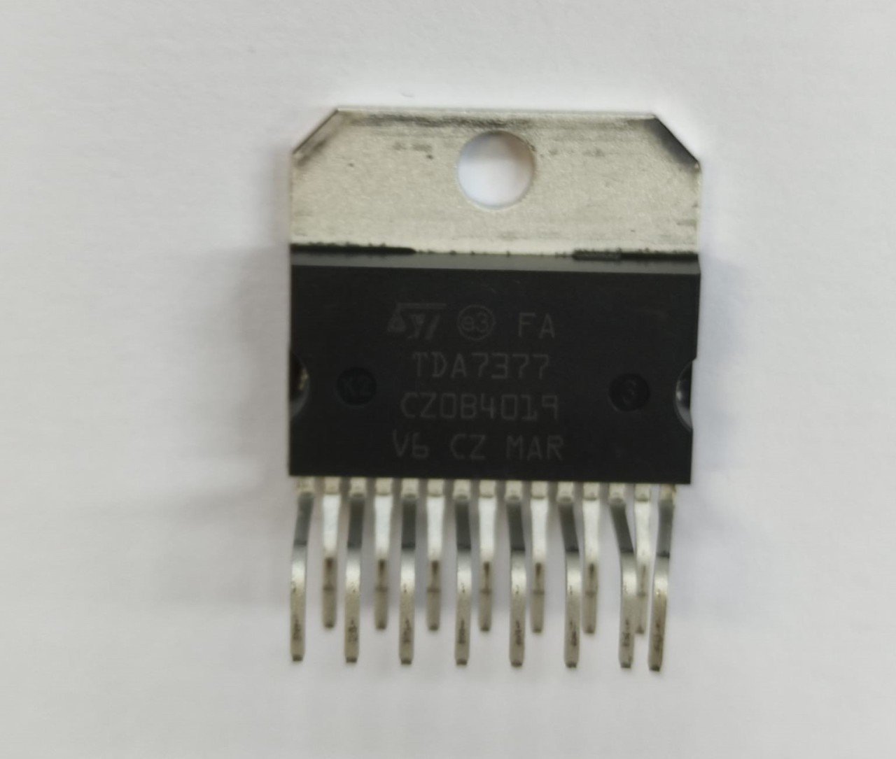 TDA7377 - (CD7377CZ)    MULTIWATT-15     AUDIO AMPLIFIER IC
