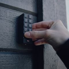 Yale Linus L2 Akıllı Kilit Seti Siyah Linus, Barel ve Tuş Takımı