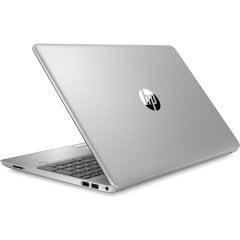 HP 255 G8 4P3M3ES R7-5700U 8GB 256GB SSD 15.6'' W10HOME