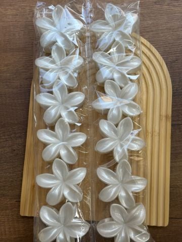 Sedefli Beyaz Lotus Toka 8cm (12adet)