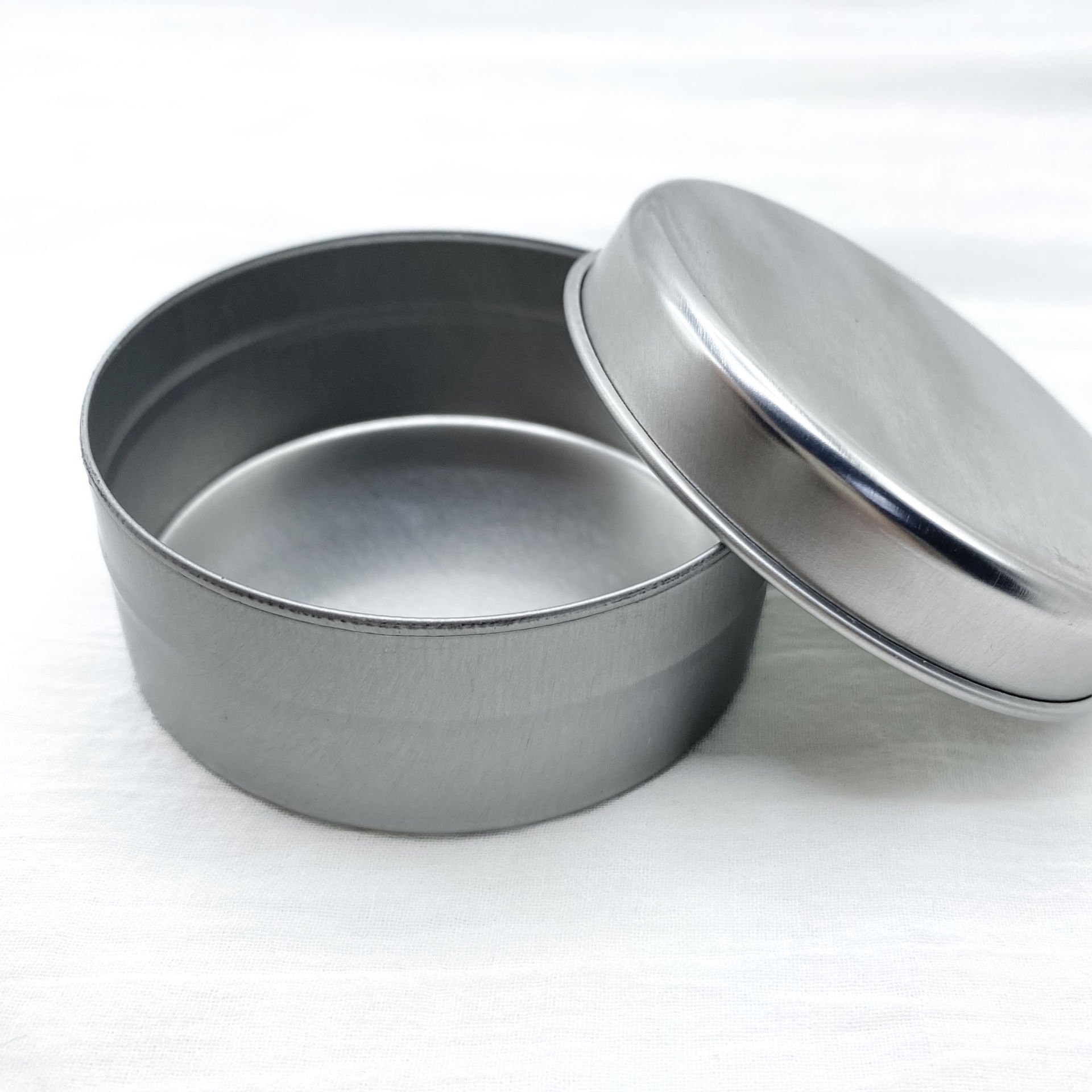 Mini Metal Şeker ve Çikolata Kutusu