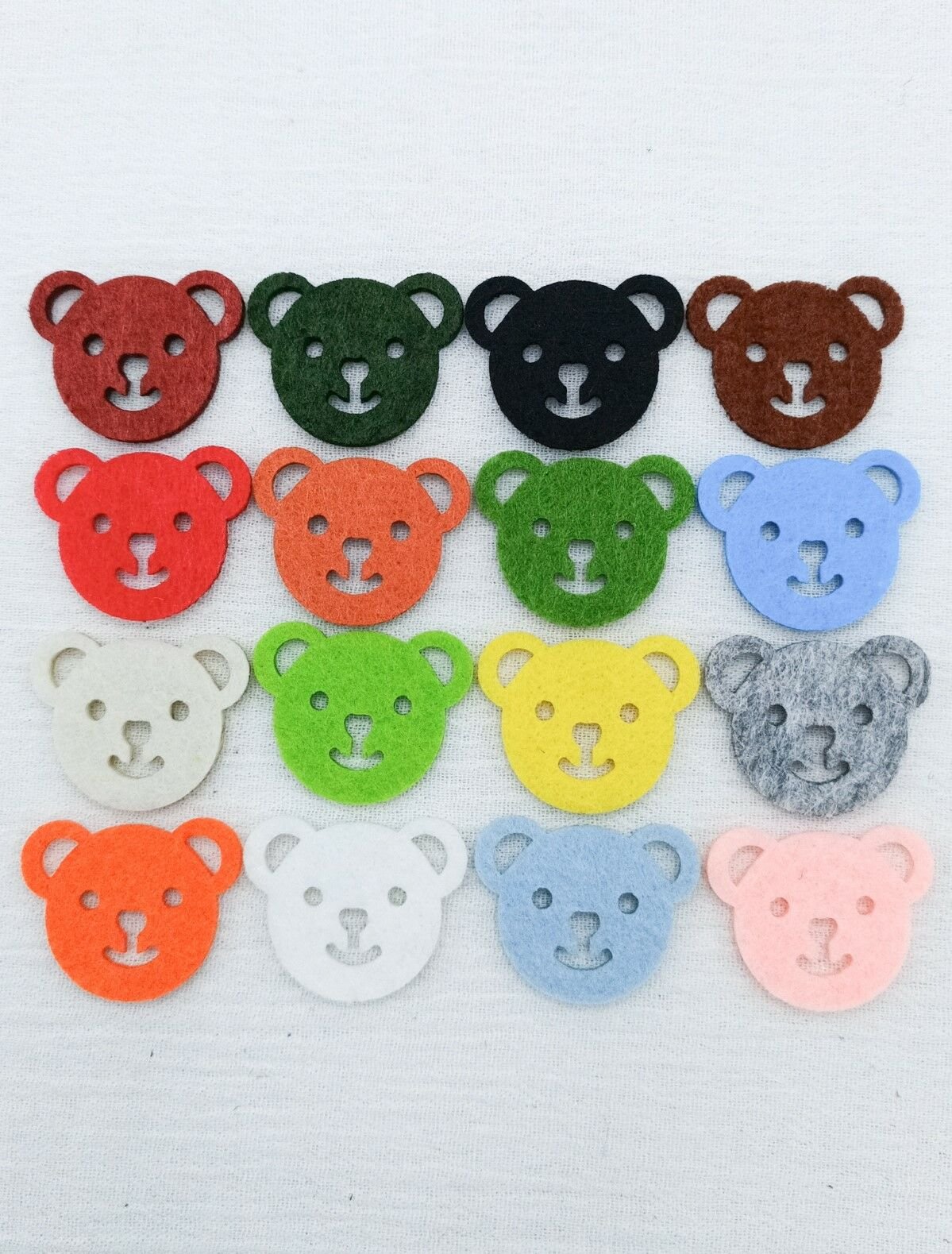 Keçe Ayıcık Keçe Figür Seti 20'li (En:3.5cm Boy:3cm)