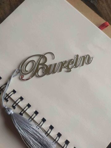 Şık Yazılı Kitap Ayracı Pleksi 15x5cm