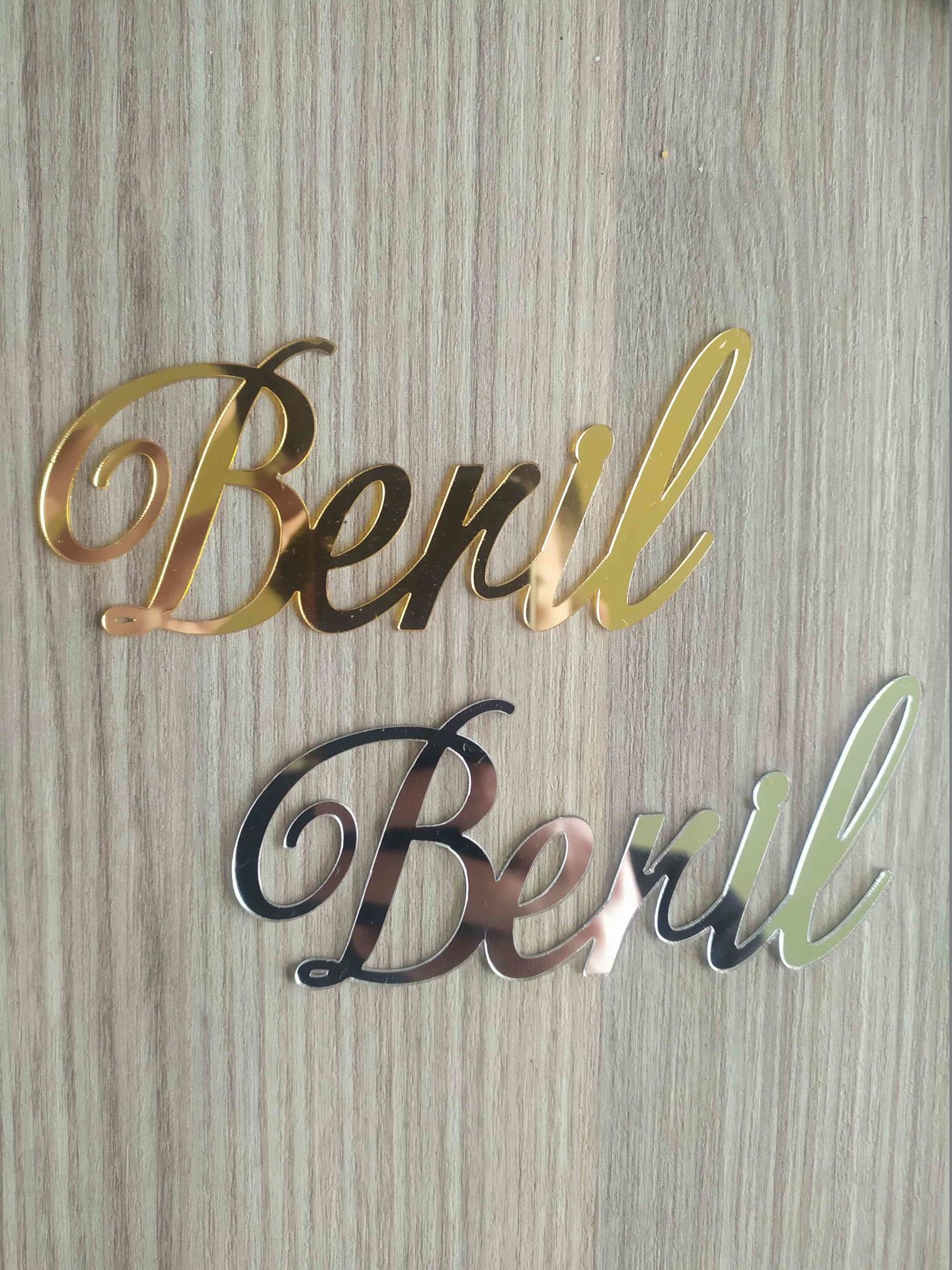 Yuvarlak Yazılı Kapı Süsü Pleksi 12x5cm