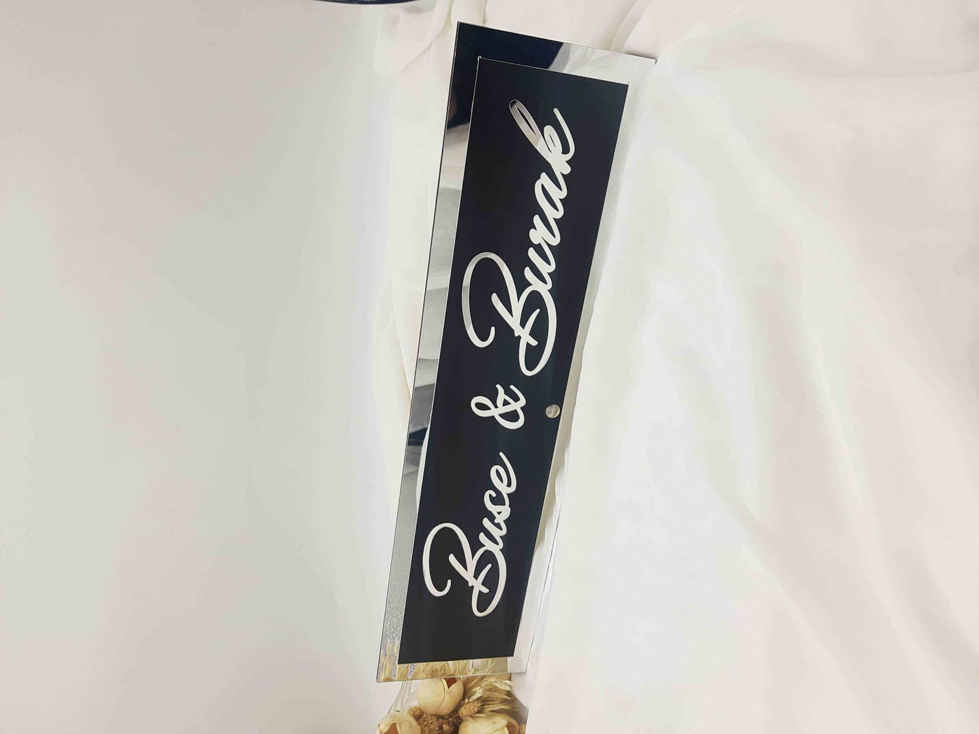 Baton Siyah Masaüstü Pleksi 40x10cm