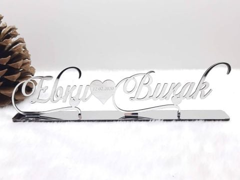 Ortası Kalpli Masaüstü İsimlik Pleksi 45x15cm