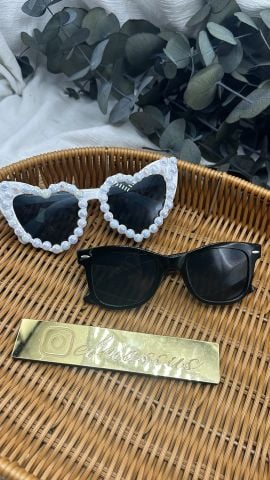 İncili Çift Gözlük