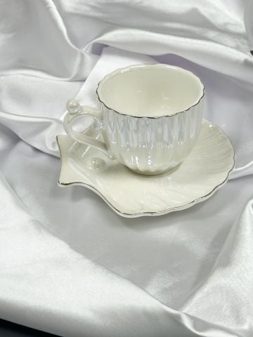 Söz Kahve Fincanı İstiridye