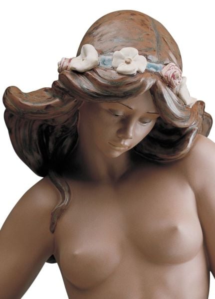 Lladro A Tribute Peace Woman