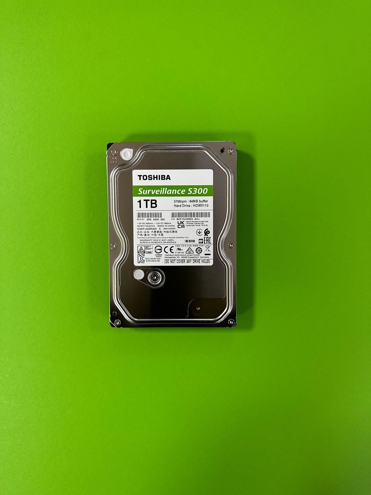 1 TB Toshiba HDWV110UZSVA 3.5'' S300 5700RPM Sata-3  64MB 7/24 Güvenlik HDWV110UZSVA