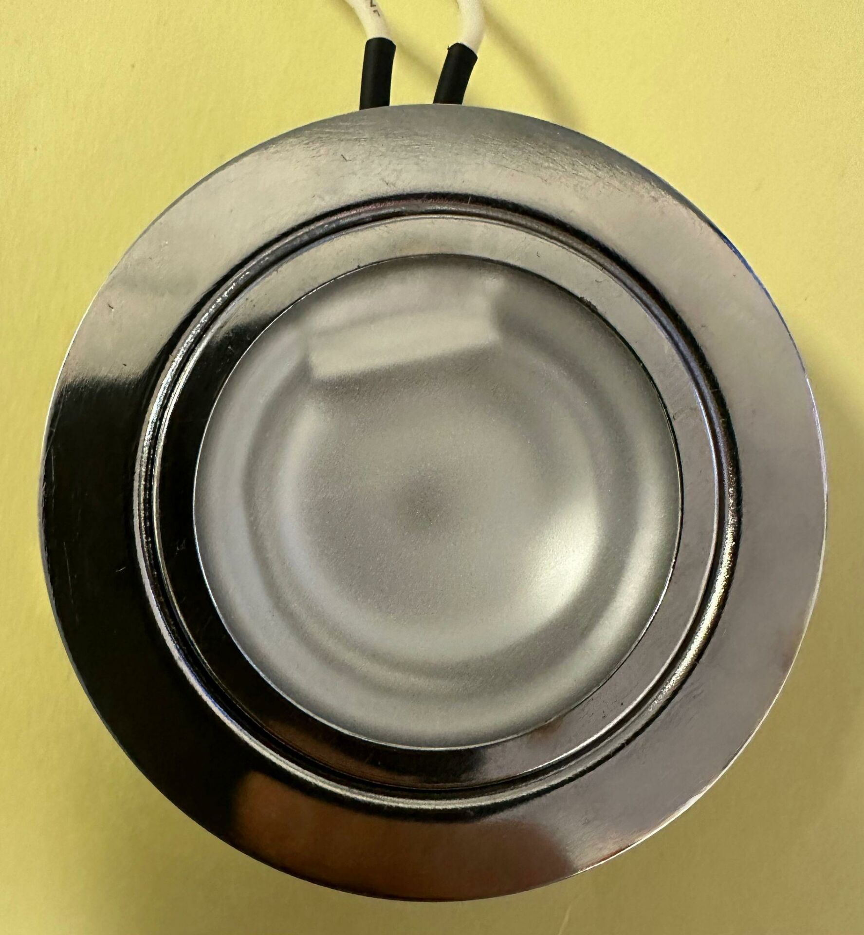 SPOT ÇERÇEVESİ BOŞ KASA İĞNE DUYLU DIŞ ÇAPI 7 CM KROM KASA HOROZ HL 760