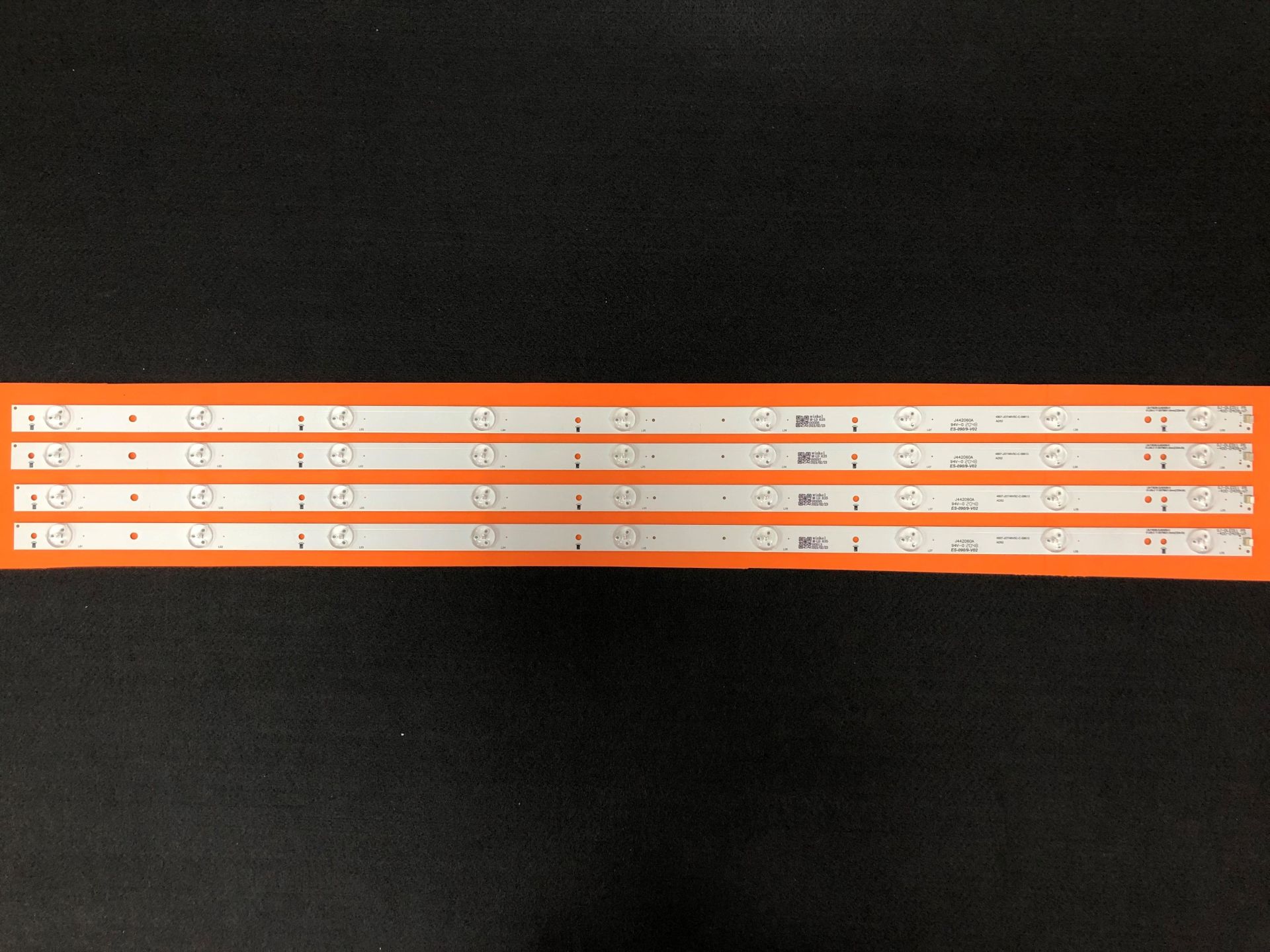 TV LED BAR 2095 TAKIM 4 LÜ-40PFK6510-40PFK4009-40PFK5300-LCD472-ES-090