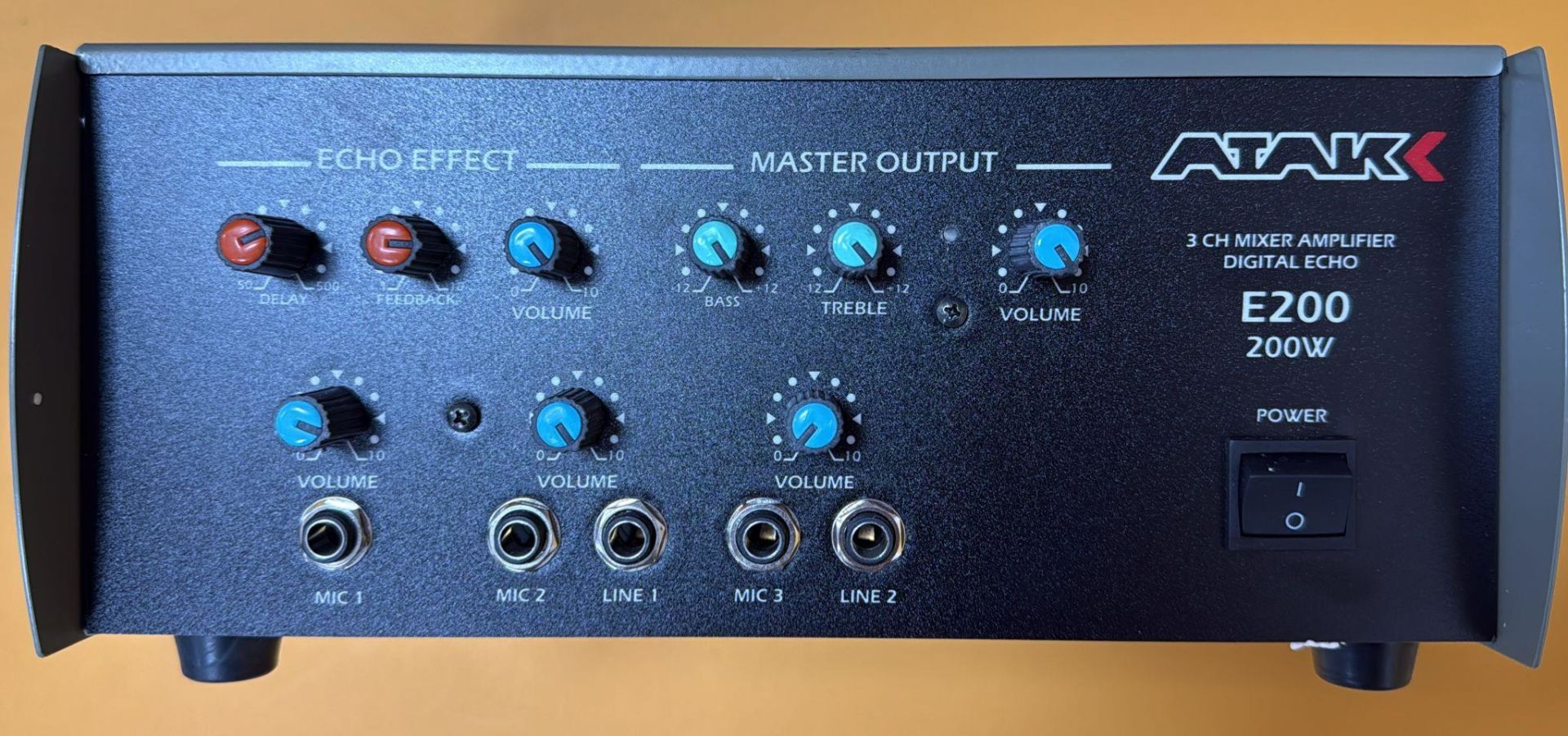 ATAK E 200  EKO REVERP 6 KANAL 200 WATT MONO SESLENDİRME ANFİSİ