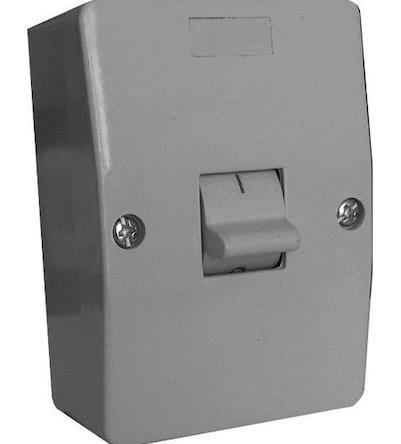 ŞALTER TRİFAZE 25 AMPER ÇETSAN