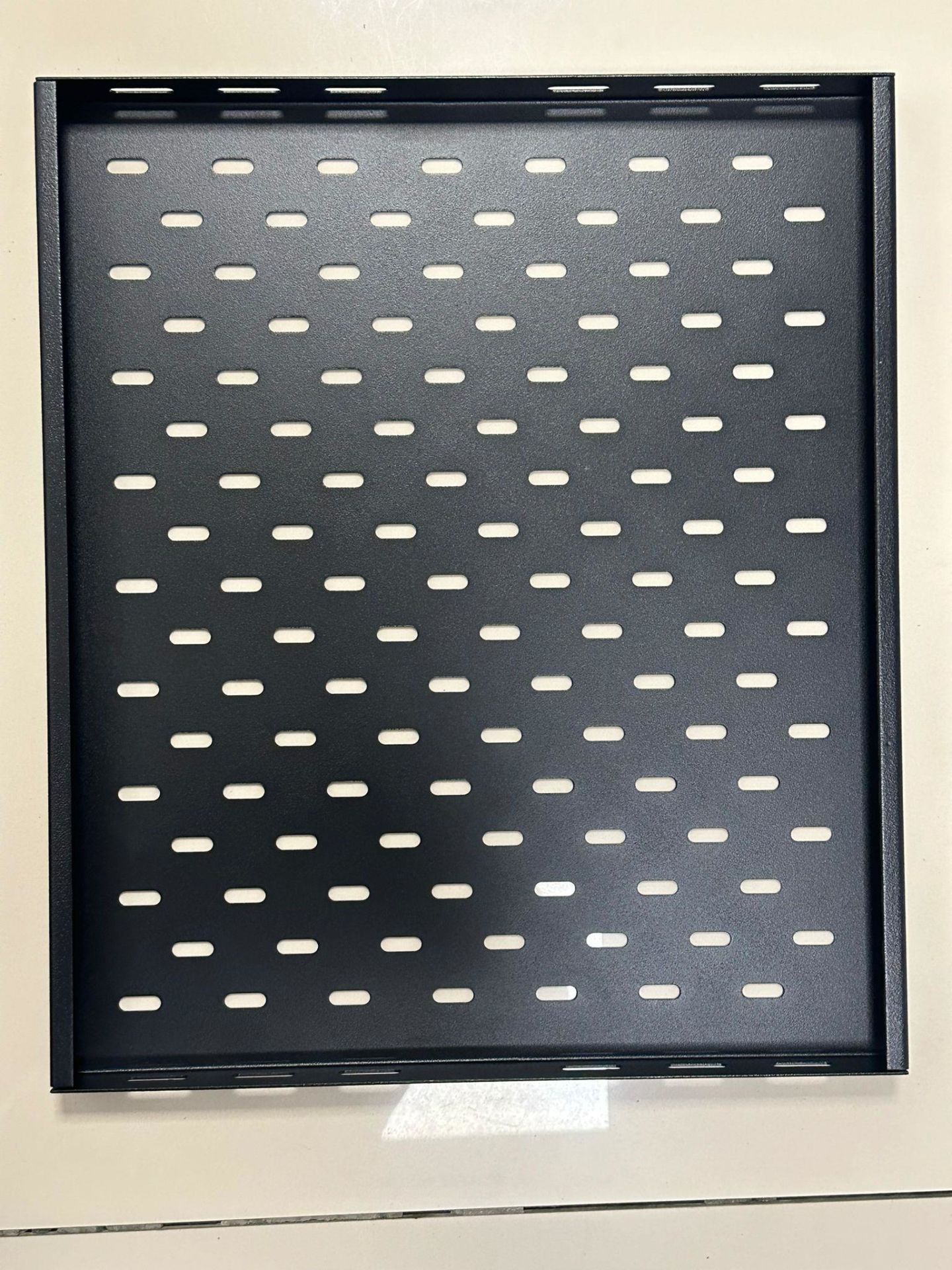 RACK KABİN RAFI SABİT 600X600 KABİN İÇİN ÖLÇÜLER 465X400 MM