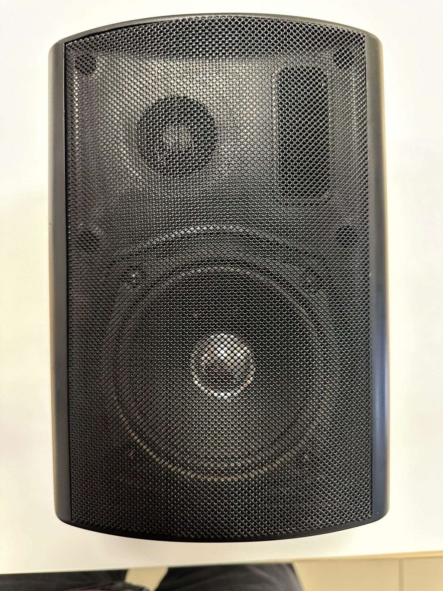 UNIVERSAL CTR-5 TRAFOSUZ 5 INÇ 8 OHM  DUVAR TİPİ 180x180x250  EBAT SİYAH KASA HOPÖRLÖR