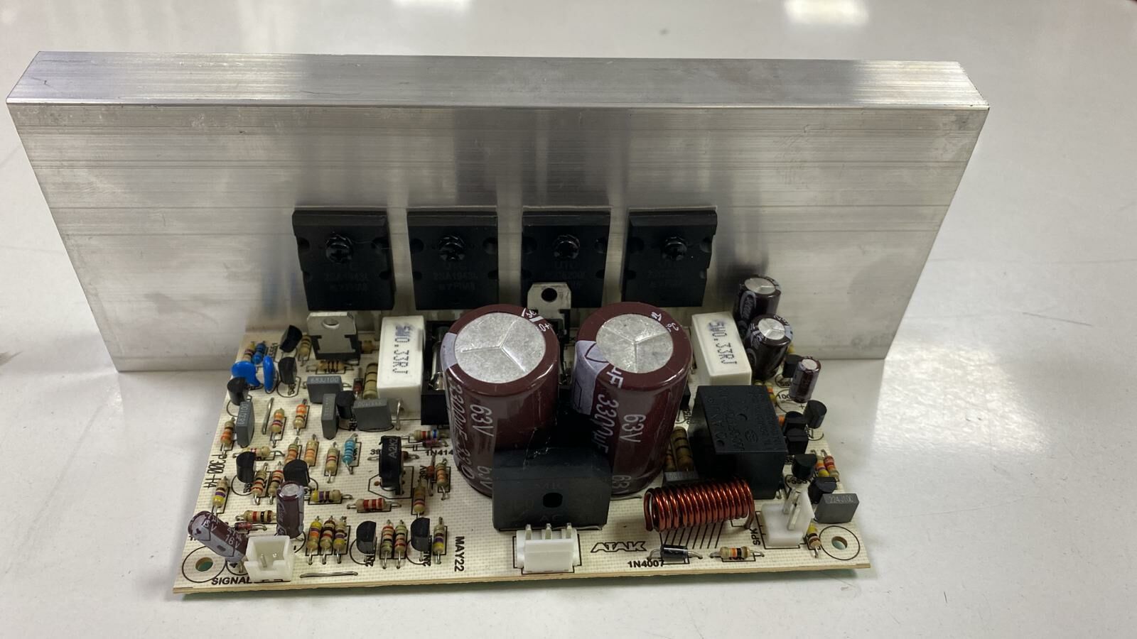 ATAK 300 WATT 4 TRANSİSTÖRLÜ ANFİ ÇIKIŞ KARTI SOĞUTUCU HARİÇ