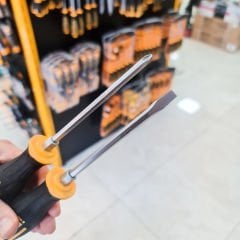 INGCO HSGT680208 Endüstriyel 2'li Darbeli Tornavida Seti