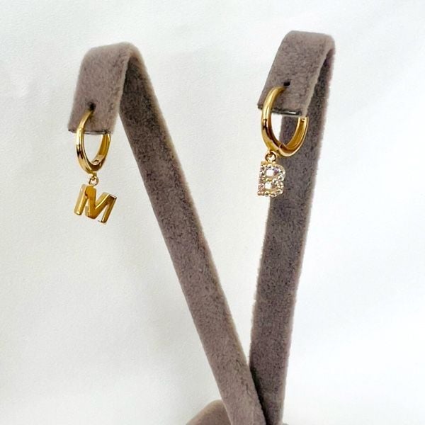 Harf Küpe Altın Tasarım Küpe