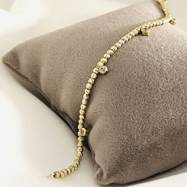 Taşlı Kalemli Altın Tasarım Bileklik