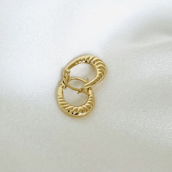 Oval Mini Midye Altın Tasarım Küpe