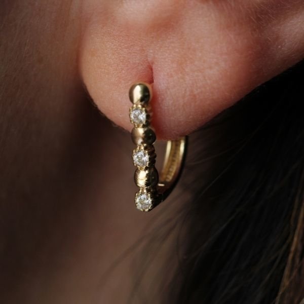 Vera Altın Tasarım Küpe