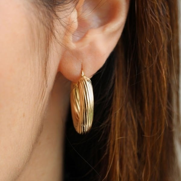 Çizgili Bombeli Halka Küpe