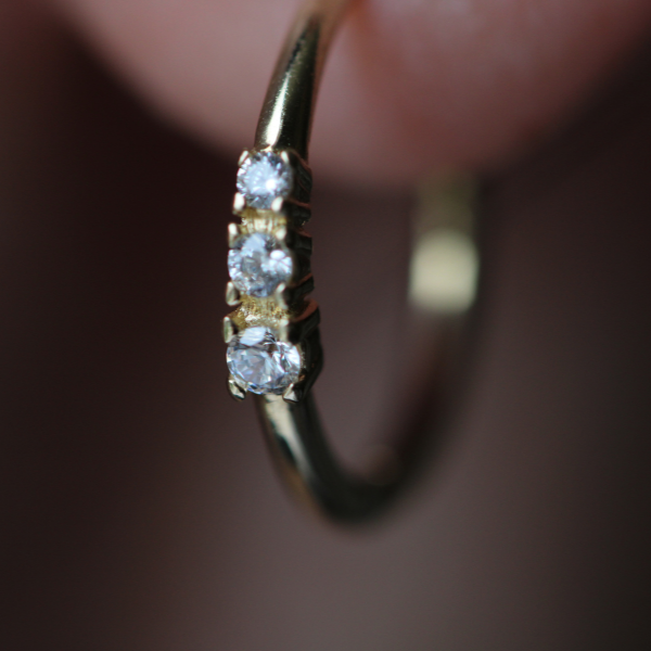 3 Taşlı Halka Küpe