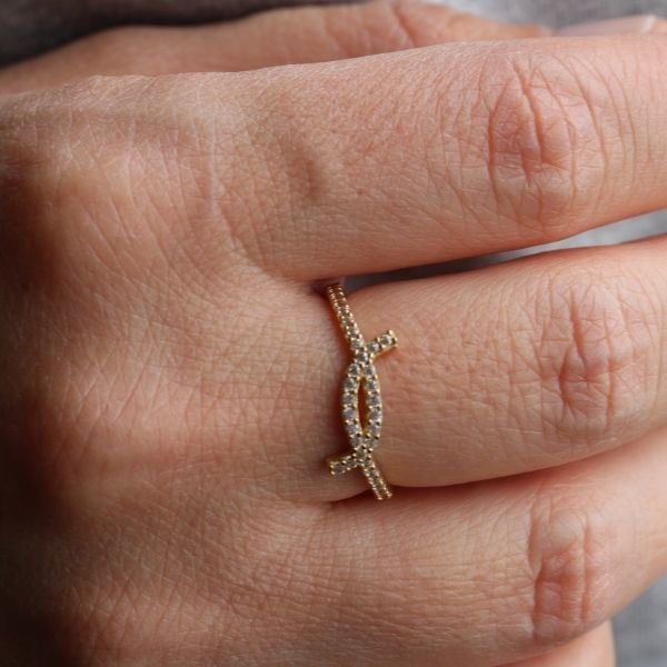 Taşlı Sarmaşık Yüzük