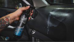 Auto Finesse Genel Plastik Parlatıcı ve Besleyici - Dressle bölünmüş Ürün 500 ml