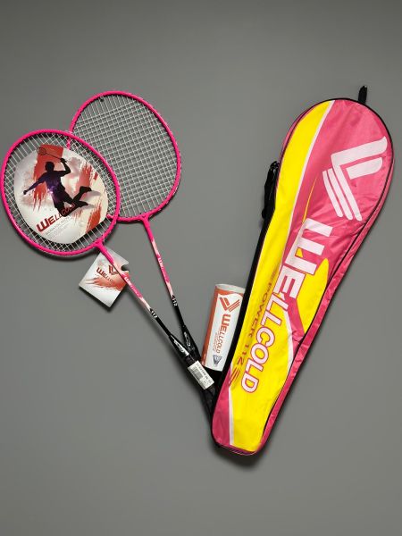 2 Adet Profesyonel Badminton Raketi Deluxe Badminton Çantası Seti + 3 Adet Badminton Topu 112