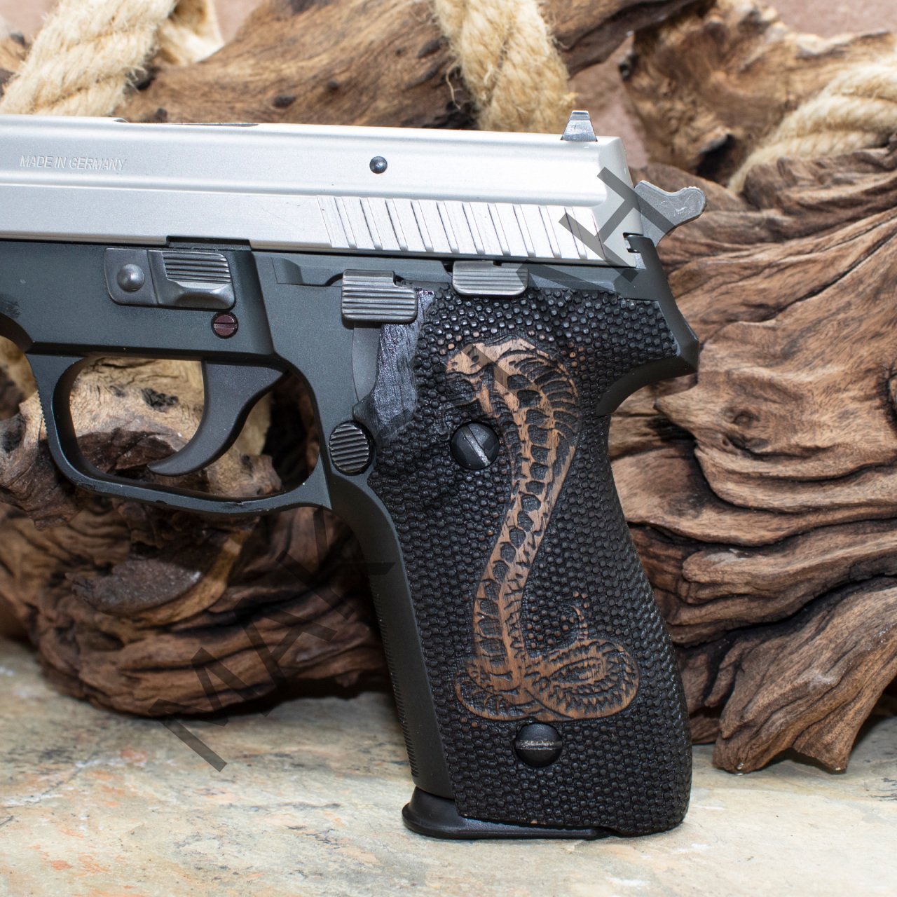 Sig Sauer P 229 Kobra Ceviz Ahşap Silah Kabze