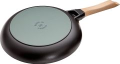 Staub Demir Döküm Kızartma Tavası Ahşap Tutacaklı 28 cm