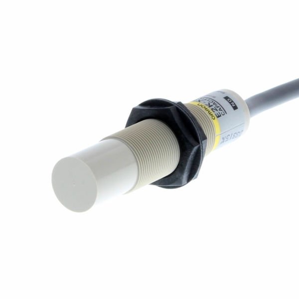 Omron - E2K-X8MY1  Kapasitif sensör, M18, çıkık kafa, 8mm, AC, 2 kablolu, NA, 2m kablolu
