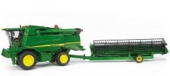 Bruder John Deere T670İ Biçerdöver BR02132