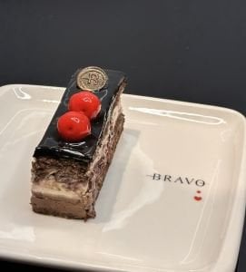 Vişne Çikolatalı Dilim Pasta