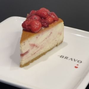 Frambuazlı Dilim Cheesecake